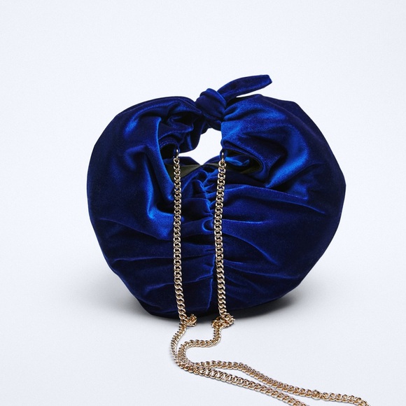 NWT. Zara Bluish Velvet Bucket Bag. - Picture 4 of 12